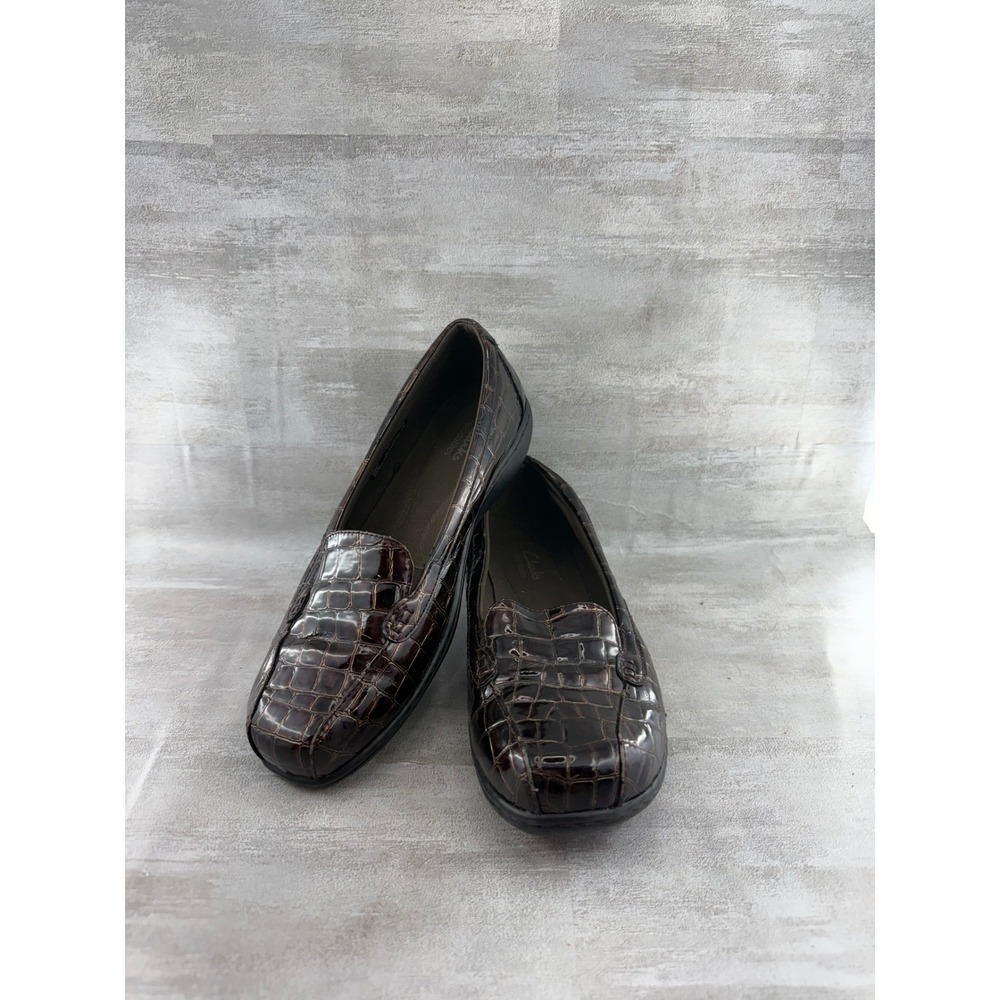 Clarks Bendables Dark Brown Croc Embossed Loafers Women Sz 8W Square Toe Slip On